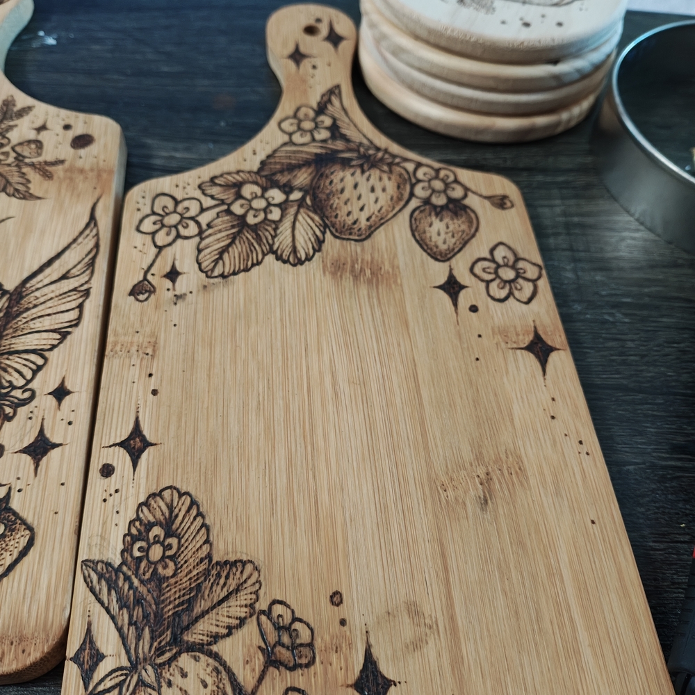 Engraved Wooden Cutting Board with Floral Design